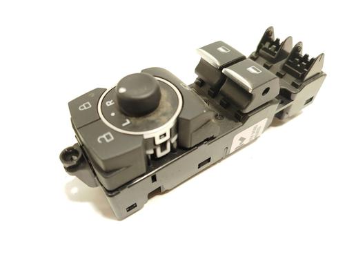 Used Left front window switch Left front window switch 33118045 33118045