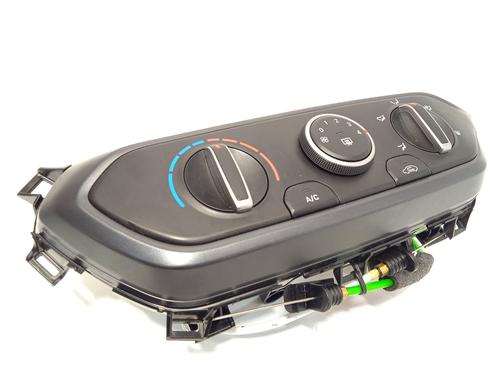 climate-control-hyundai-i20-iii-bc3-bi3-2020-23567376 main image