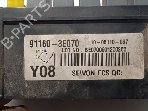 Fuse box KIA SORENTO I (JC) 2.5 CRDi 4WD | BP28140279E1