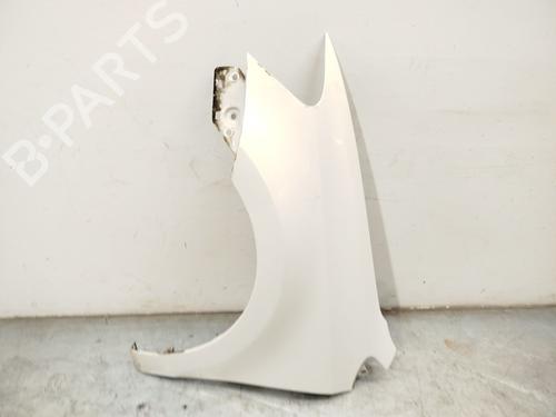 Guarda-lamas esquerdo VW POLO V (6R1, 6C1) 1.6 TDI (90 hp) 31975733