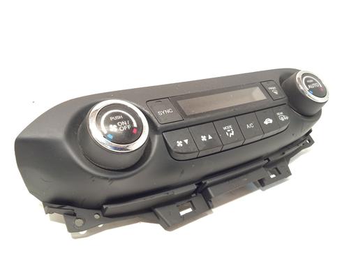 AC Styreenhet / Manøvreringsenhet HONDA CR-V IV (RM_) 2.2 i-DTEC 4WD (RE6) (150 hp) 29884595