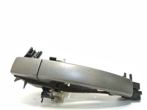 Used Front left exterior door handle Front left exterior door handle LAND ROVER RANGE ROVER SPORT I (L320) 3.6 D 4x4 (272 hp) 5884792 5884792