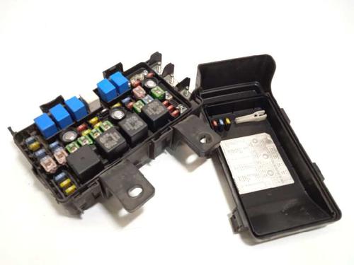 Used Fuse box Fuse box 11852010 11852010