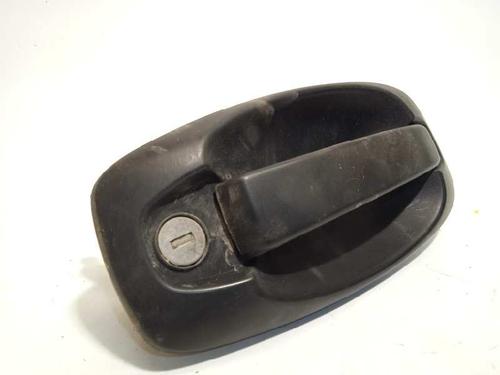 Used Front left exterior door handle Front left exterior door handle PEUGEOT BIPPER (AA_) 1.4 HDi (68 hp) 6810656 6810656