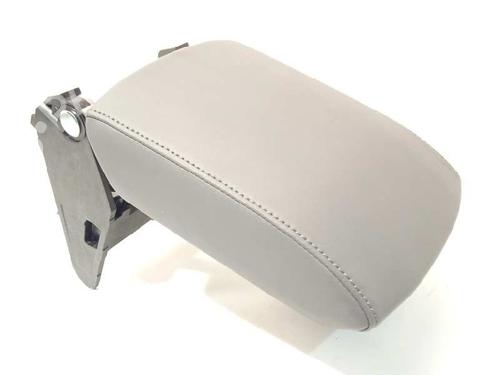 Used Armrest / Center console Armrest / Center console 7450886 7450886