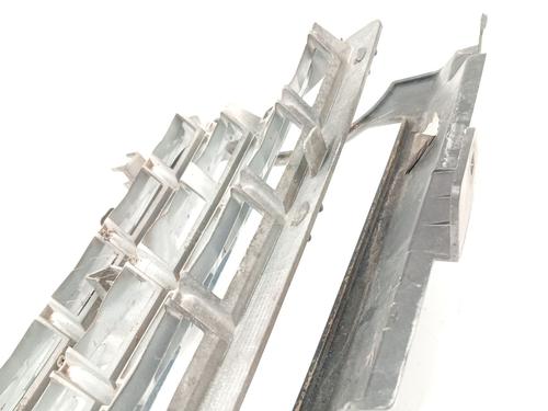 Gitter LAND ROVER RANGE ROVER III (L322) 3.0 D 4x4 | BP30638786C40