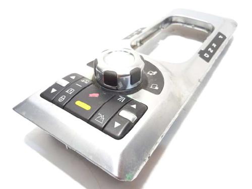 switch-land-rover-range-rover-iii-l322-44-4x4-yud501361-7h4214b596aa8mv-2002-2003-2004-2005-2006-2007-2008-2009-2010-2011-2012-10617339 main image