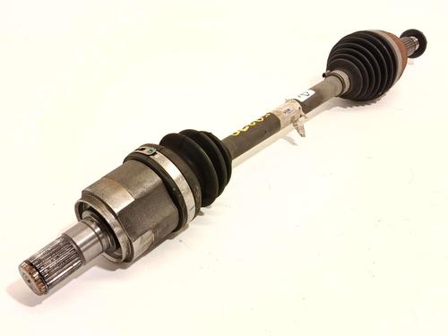 Drivaksel fortil venstre Drivaksel fortil venstre KIA CEED (CD) 1.5 T-GDI Eco-Dynamics+ (160 hp) 39688362 39688362
