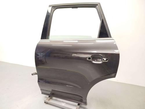 Dør venstre bagtil Dør venstre bagtil 39560553 39560553