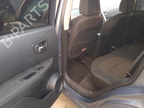 Left headlight NISSAN QASHQAI I (J10, NJ10) 2.0 dCi | BP28113597C28 