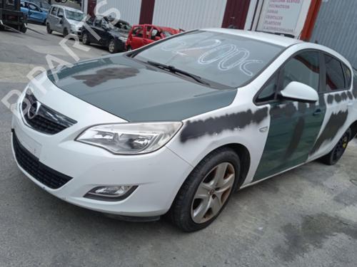 Left headlight OPEL ASTRA J (P10) 1.7 CDTI (68) | BP22316973C28 