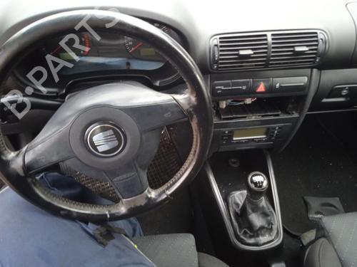 Left headlight SEAT LEON (1M1) 1.9 TDI | BP22779104C28