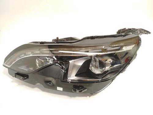 Used Left headlight PEUGEOT 3008 II SUV (MC_, MR_, MJ_, M4_) 1.2 THP/ PureTech 130 (MRHNSM, MRHNSU, MRHNSJ, MRHNYW,... (131 hp) 29185493