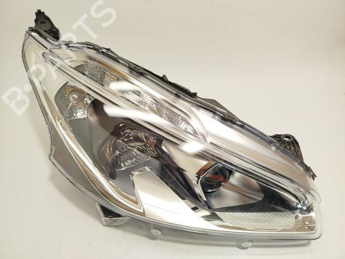 Right headlight PEUGEOT 208 I (CA_, CC_) 1.5 BlueHDI 100 | BP29449936C29 