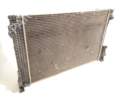 Used Water radiator Water radiator MERCEDES-BENZ C-CLASS (W204) C 200 Kompressor (204.041) (184 hp) 33324698 33324698