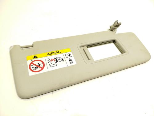 Used Right sun visor Right sun visor 25723218 25723218