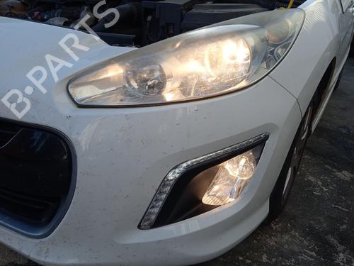 Fuse box PEUGEOT 308 I (4A_, 4C_) 1.6 HDi | BP29073322E1