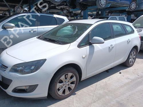 Brugte OPEL ASTRA J Sports Tourer (P10) 1.6 CDTi (35) 4910613