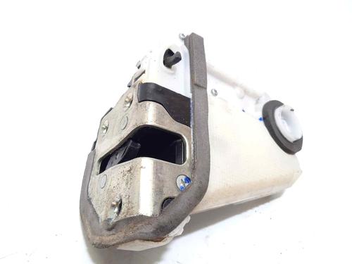 rear-right-lock-subaru-xv-_gp_-16-i-awd-gp3-g33gp-61035fj000-2011-17530816 main image