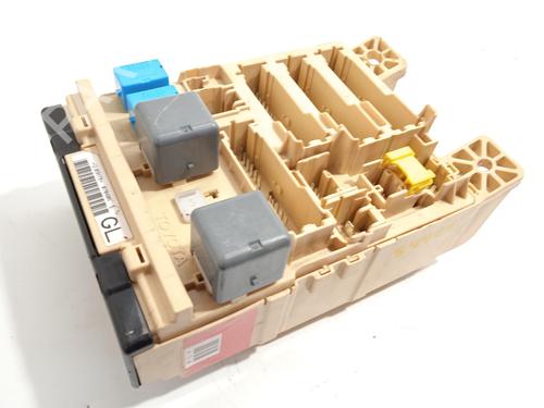 Used Fuse box Fuse box 19878041 19878041