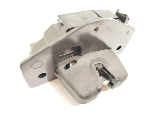 Used Tailgate lock Tailgate lock PEUGEOT 3008 II SUV (MC_, MR_, MJ_, M4_) 1.5 BlueHDi 130 (131 hp) 21176125 21176125
