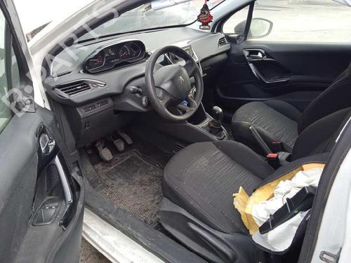 Fuse box PEUGEOT 208 I (CA_, CC_) 1.6 BlueHDi 100 | BP7578648E1 