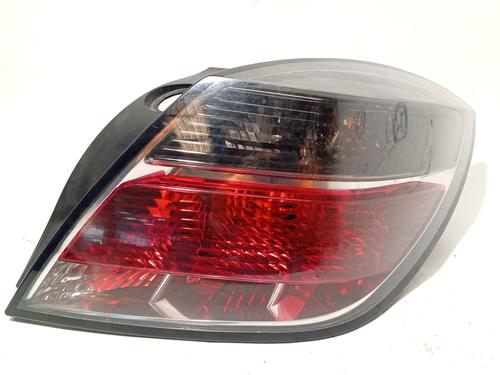 right-taillight-opel-astra-h-gtc-a04-2005-2006-2007-2008-2009-2010-33192277 main image