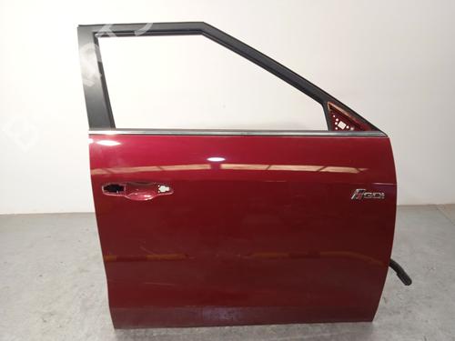 right-front-door-ssangyong-tivoli-2015-26495297 main image