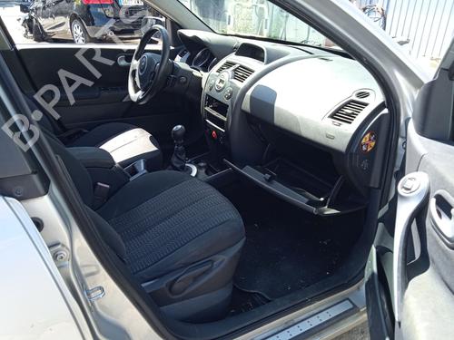 Left headlight RENAULT MEGANE II Saloon (LM0/1_)  | BP27697819C28 