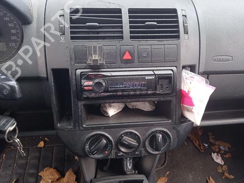 Right taillight VW POLO IV (9N_, 9A_) 1.9 SDI | BP21779351C35