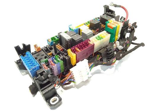 Used Fuse box Fuse box 7085298 7085298