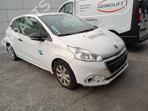 Fuse box PEUGEOT 208 I (CA_, CC_) 1.6 BlueHDi 100 | BP7578648E1 