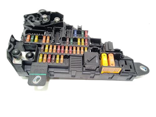 Fuse box BMW 5 (E60) 525 i | BP19286877E1