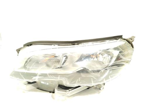 Used Left headlight PEUGEOT EXPERT Bus (V_) [2016-2025]  29207258