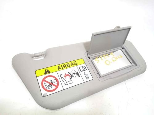 Used Right sun visor TOYOTA YARIS (_P13_) 1.5 (NSP131_) (112 hp) 16676411