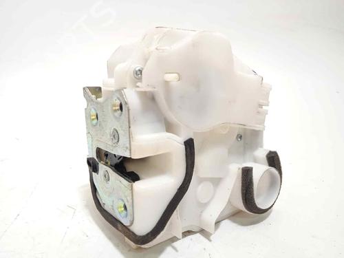 Used Rear right lock Rear right lock 17104369 17104369