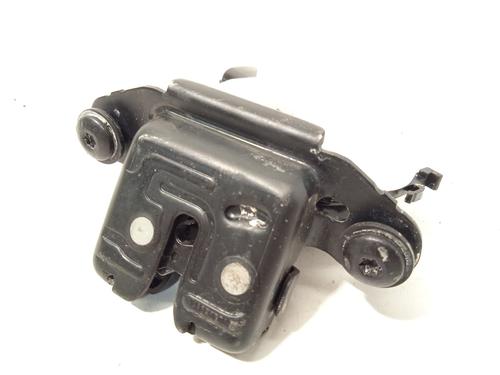 tailgate-lock-toyota-corolla-hatchback-_e21_-_ea1_-_eh1_-2018-26325349 main image