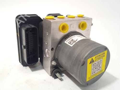 Used ABS pump RENAULT CLIO V (B7_) 1.5 Blue dCi 100 (B7AD) (101 hp) 28974452