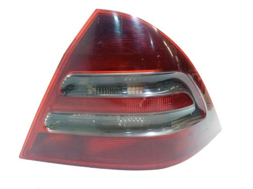 Used Right taillight MERCEDES-BENZ C-CLASS (W203) [2000-2007]  21801720