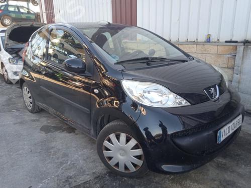 Brugte PEUGEOT 107 (PM_, PN_) 1.0 (68 hp) 4383379