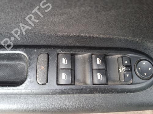 Right headlight PEUGEOT 407 SW (6E_, 6D_) 2.0 HDi 135 | BP31061038C29