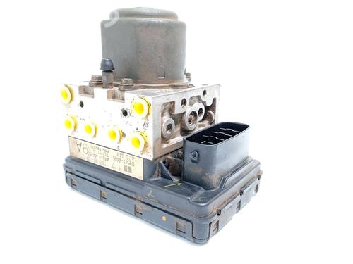 Used ABS pump TOYOTA AVENSIS Estate (_T25_) 2.0 D-4D (CDT250_, CDT250R) (116 hp) 20698138