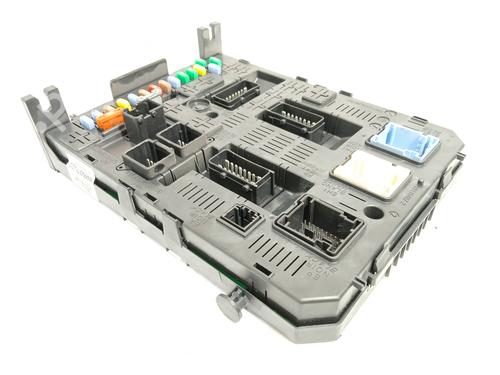 Used Fuse box Fuse box 28599799 28599799