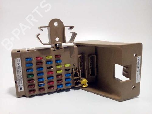 Used Fuse box Fuse box 4449478 4449478