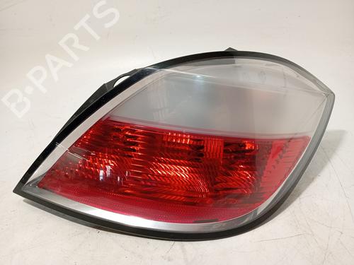 Højre baglygte OPEL ASTRA H (A04) 1.7 CDTI (L48) (100 hp) 30687060