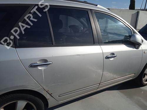 Right headlight KIA CARENS III MPV (UN) 2.0 CRDi 140 | BP36645689C29  - Image 7