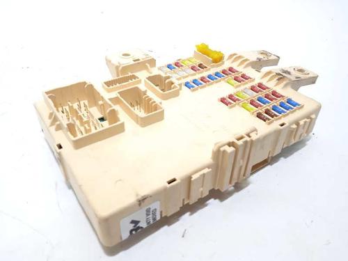 Used Fuse box KIA SPORTAGE III (SL) 1.6 GDI (135 hp) 16185930