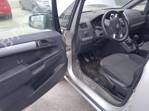 Left headlight OPEL ZAFIRA / ZAFIRA FAMILY B (A05) 1.7 CDTI (M75) | BP24925592C28 