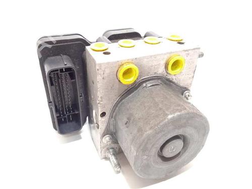 Used ABS pump MERCEDES-BENZ B-CLASS Sports Tourer (W246, W242) B 180 CDI / d (246.212) (109 hp) 12067542