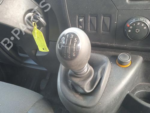 Right front brake caliper RENAULT MASTER III Van (FV) 2.3 dCi 125 FWD (FV0C, FV0D, FV0G, FV0H, FV0J, FV0K,... | BP27368134M104